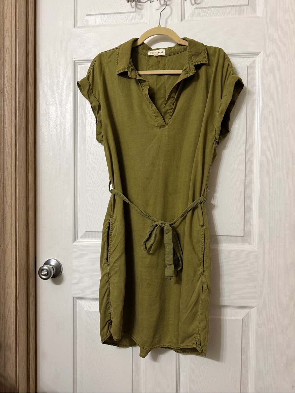 Bella Dahl Olive Button-Front Utility Top